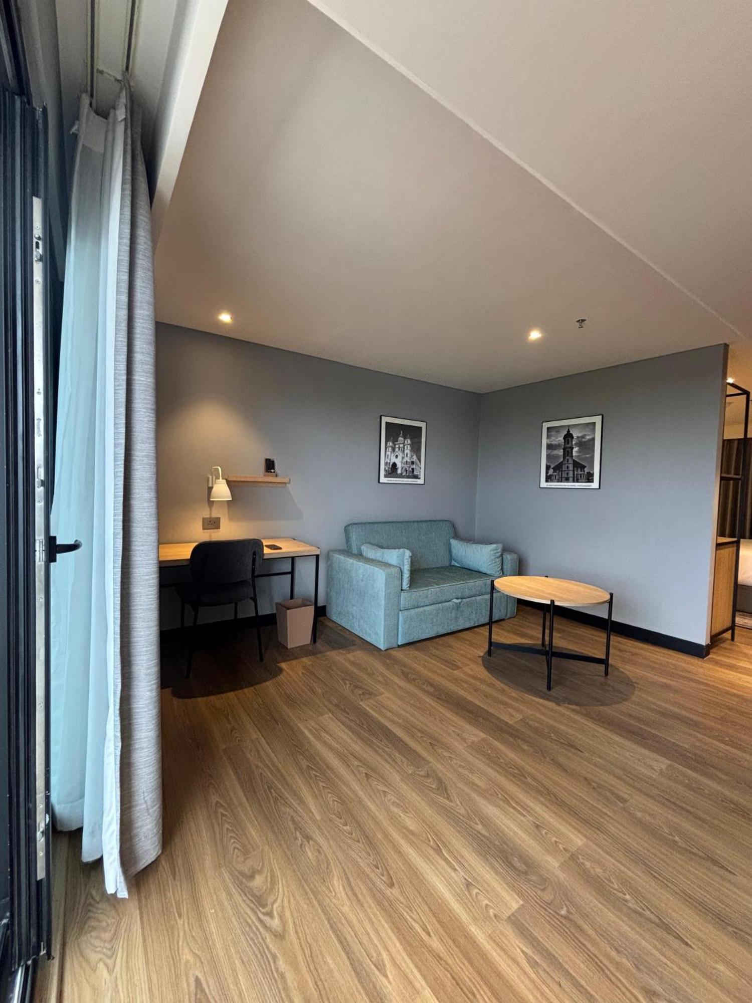 Park Inn & Suites By Radisson Thrissur East Fort Esterno foto